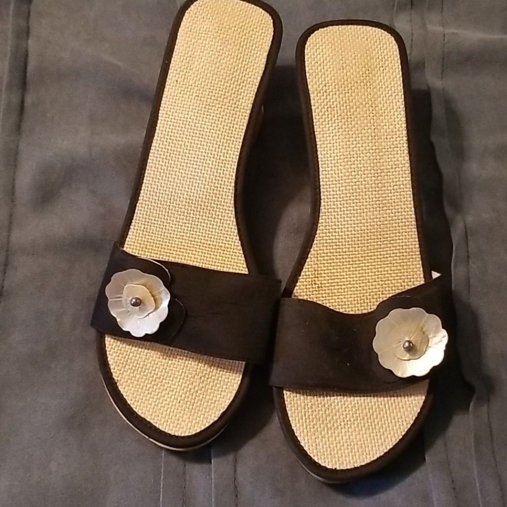 Sandals 2 for 20